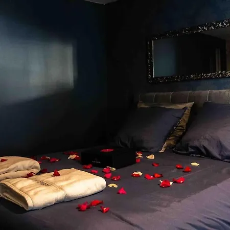 Loveroom En Aparte * Caen